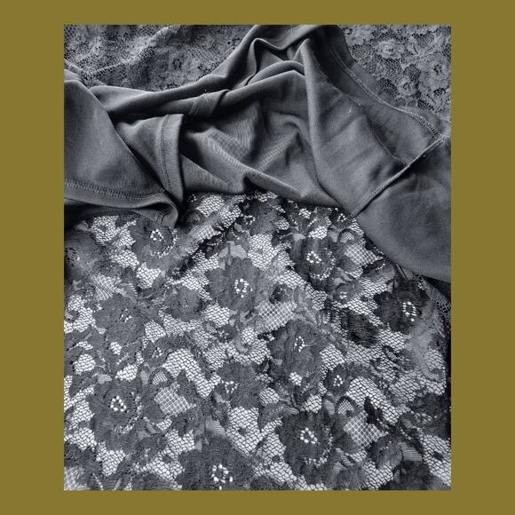 Vintage 1990s Long Black Lace Maxi Skirt with Lining from Carol Little, Size S - Picture 3 of 6